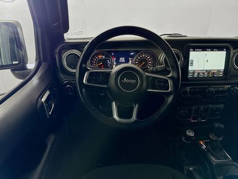 Used 2020 Jeep Wrangler Unlimited Sahara image 22