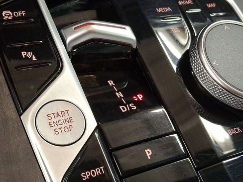 Used 2024 BMW X5 xDrive40i w/ Premium Package image 12