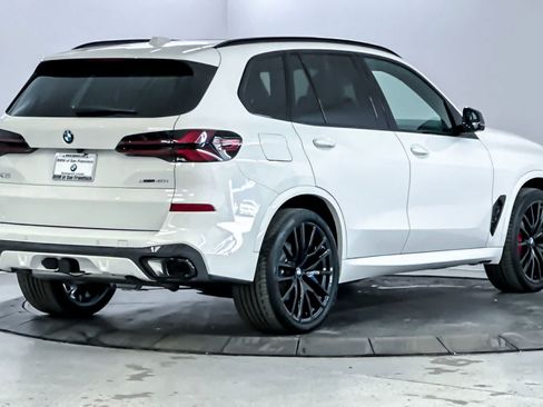 Used 2026 BMW X5 xDrive40i w/ M Sport Package AWD/4WD image 2