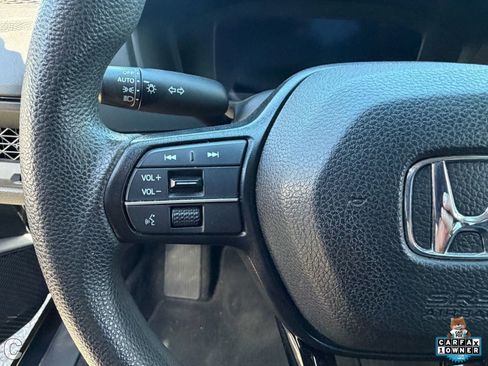 Used 2023 Honda Accord LX image 9