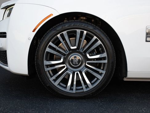 Used 2024 Rolls-Royce Ghost image 44