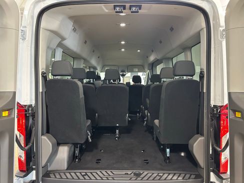 Used 2025 Ford Transit 350 XLT image 37
