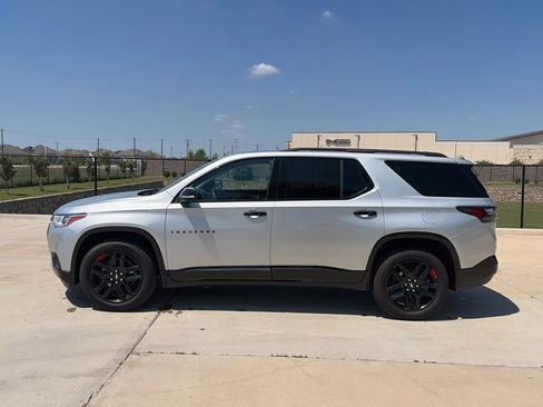 Used 2021 Chevrolet Traverse Premier w/ Redline Edition AWD/4WD image 6