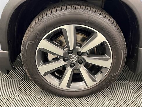 Used 2023 Honda Pilot Elite image 23