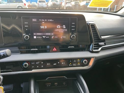 Certified 2023 Kia Sportage LX image 18