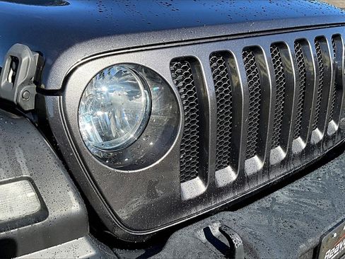 Used 2019 Jeep Wrangler Sport image 33