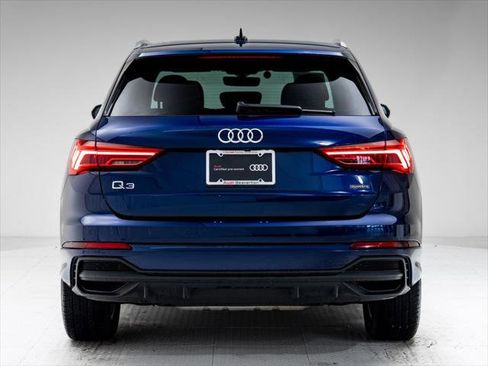 Certified 2025 Audi Q3 2.0T Premium Plus w/ Premium Plus Package AWD/4WD image 32