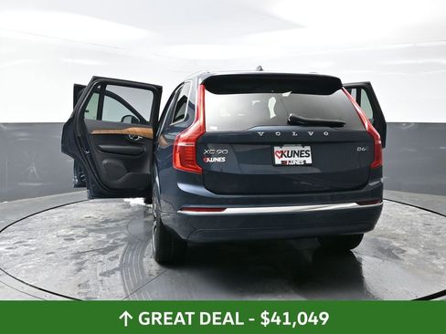 Used 2024 Volvo XC90 B6 Plus image 62