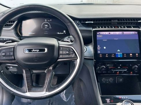 Used 2022 Jeep Grand Cherokee L Limited image 24