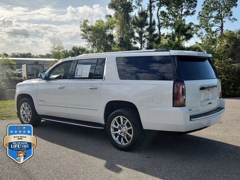 Certified 2020 GMC Yukon XL Denali AWD/4WD image 3