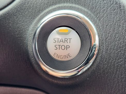 Used 2020 Nissan Pathfinder SV w/ Cargo Package image 22