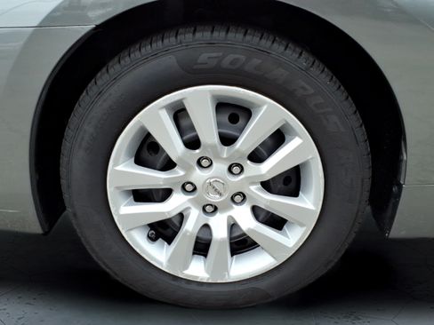 Used 2015 Nissan Altima 2.5 S w/ Power Driver Seat Package FWD image 7
