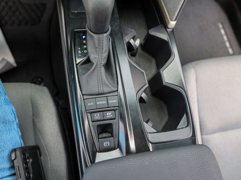 Certified 2025 Toyota Camry LE w/ Convenience Package FWD image 26