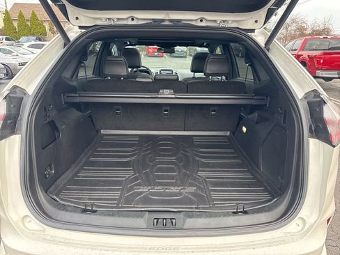 Certified 2024 Ford Edge ST w/ Equipment Group 401A image 44