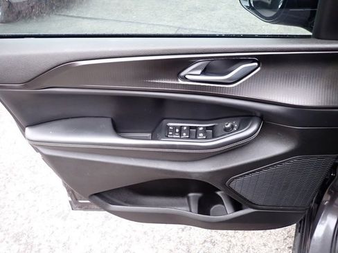 Used 2023 Jeep Grand Cherokee L Laredo image 18