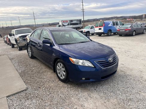 Used 2009 Toyota Camry XLE image 4