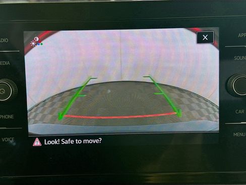 Used 2025 Volkswagen Jetta SE image 22