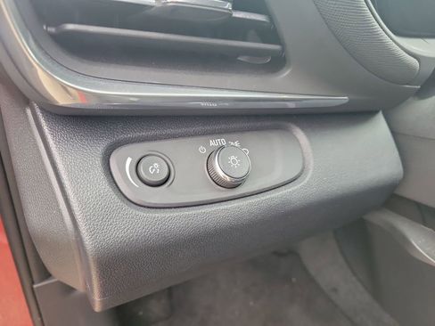 Used 2024 Buick Envista Preferred w/ Convenience I Package image 20