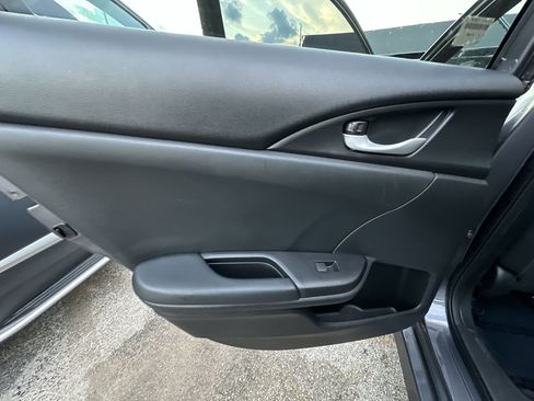 Used 2021 Honda Civic Sport image 25