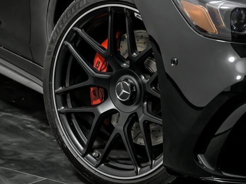 Used 2020 Mercedes-Benz AMG GT 63 image 3