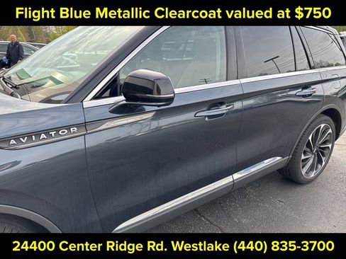 Used 2024 Lincoln Aviator Reserve w/ Equipment Group 201A image 5