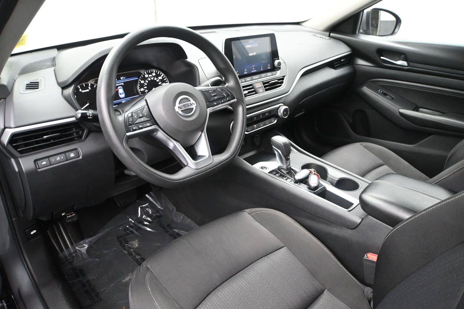 Used 2020 Nissan Altima 2.5 S FWD image 2