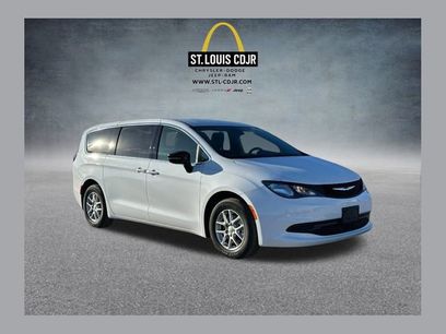 New 2026 Chrysler Voyager LX