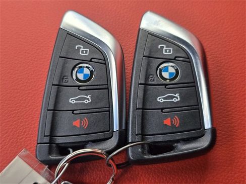 Used 2024 BMW Z4 M40i w/ Premium Package image 36