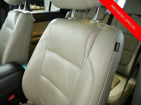 Used 2014 Ford Explorer Limited w/ Equipment Group 301A AWD/4WD image 17