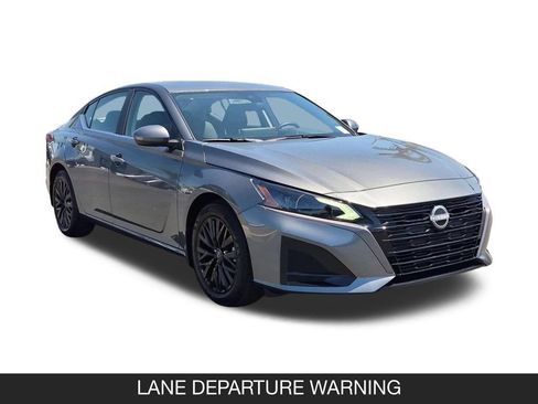 New 2026 Nissan Altima 2.5 SV w/ SV Special Edition Package FWD image 2