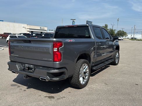 Used 2021 Chevrolet Silverado 1500 Custom w/ Safety Confidence Package AWD/4WD image 3