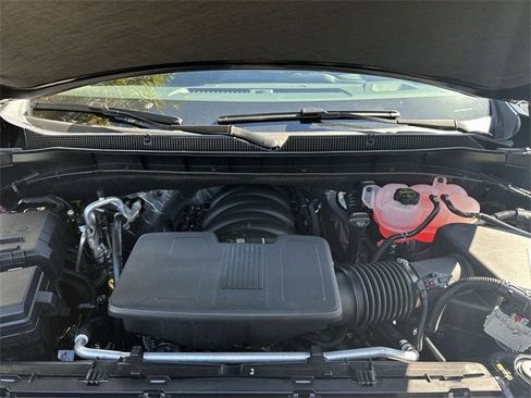 New 2026 Chevrolet Suburban Premier image 18