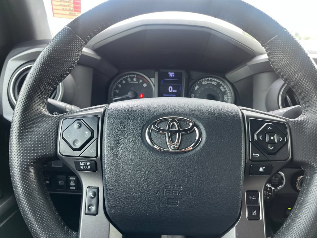 Used 2020 Toyota Tacoma TRD Sport w/ TRD Premium Sport Package AWD/4WD image 47