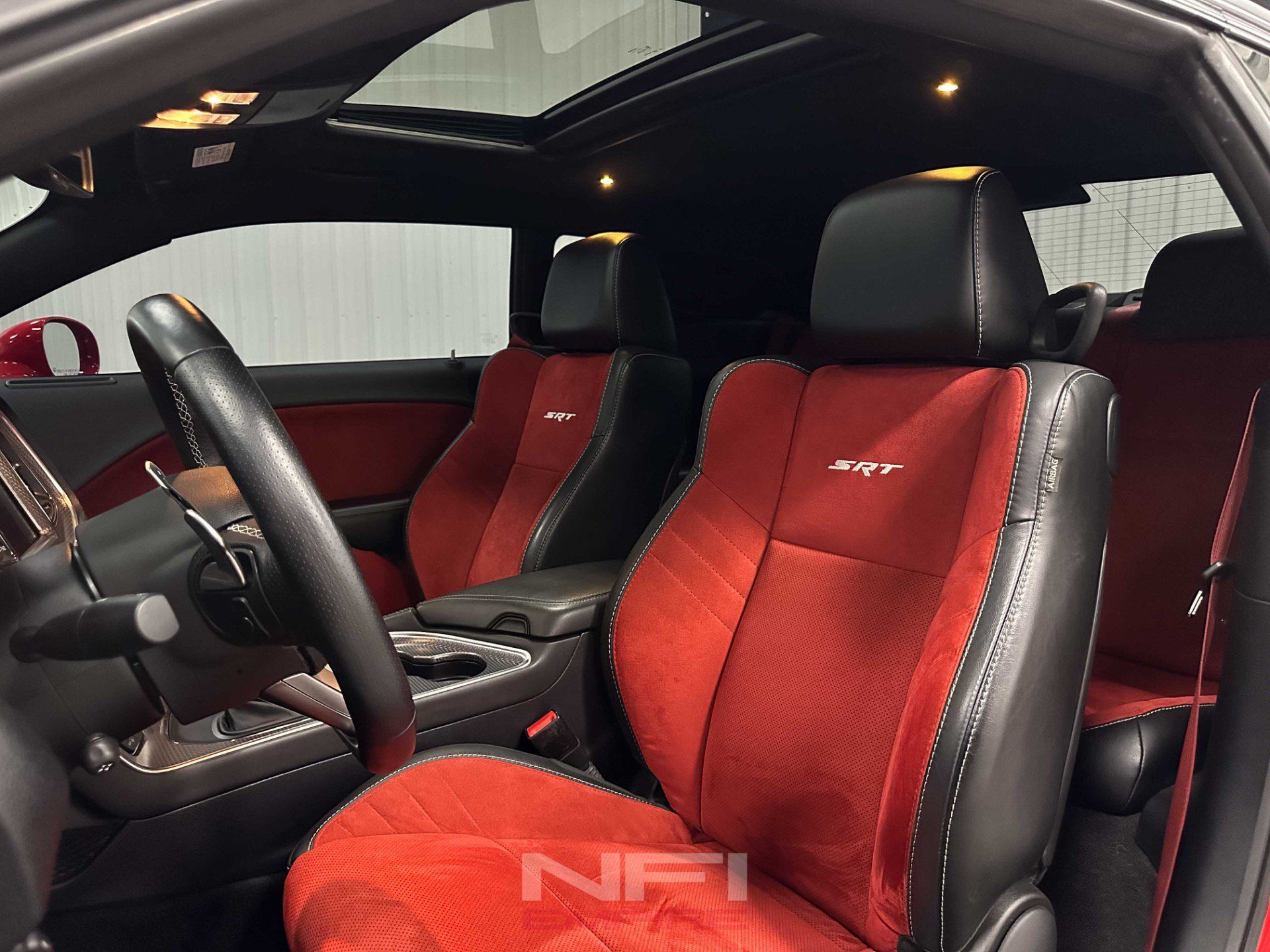 Used 2016 Dodge Challenger SRT Hellcat RWD image 24