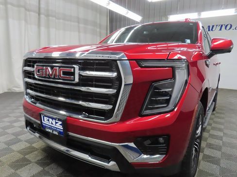 Used 2025 GMC Yukon Elevation w/ LPO, Floor Liner Package image 6