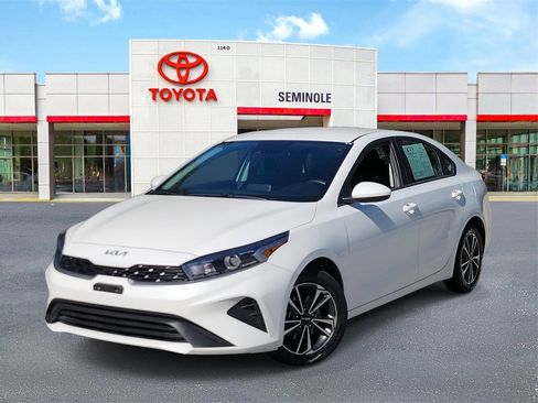 Used 2024 Kia Forte LXS image 1