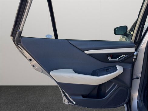 Used 2020 Subaru Outback Premium image 33