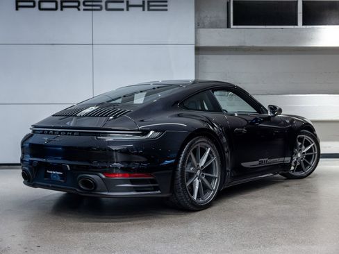 Certified 2024 Porsche 911 Carrera T RWD image 9