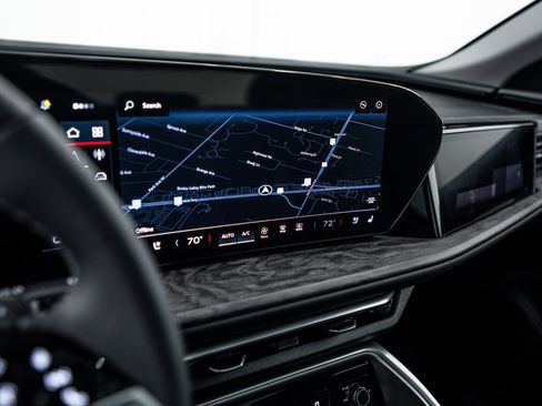 New 2025 Audi Q5 Prestige image 10