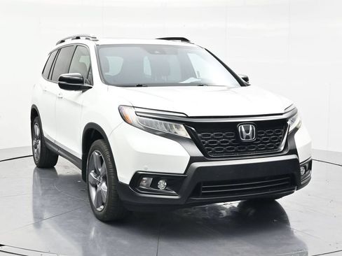 Used 2020 Honda Passport Touring image 3