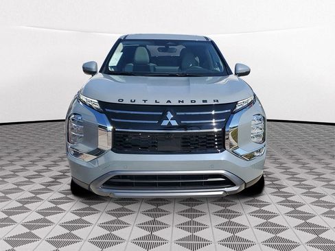 New 2026 Mitsubishi Outlander SE FWD image 2