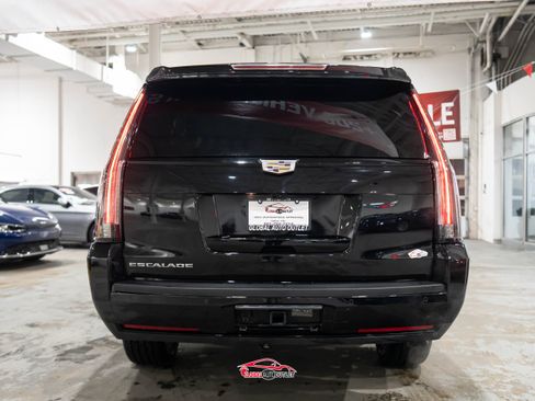 Used 2020 Cadillac Escalade ESV Premium Luxury w/ Escalade Sport Edition image 6