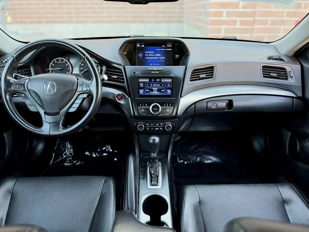Used 2016 Acura ILX w/ Technology Plus Package FWD image 11