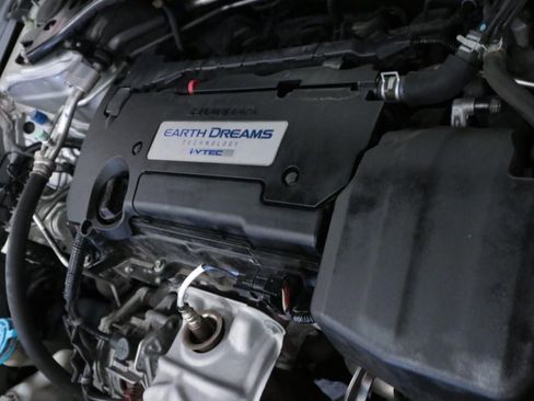 Used 2016 Honda Accord Sport image 8