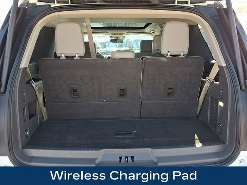 Used 2021 Ford Expedition XLT image 32