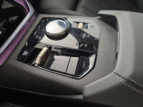 Certified 2025 BMW X3 xDrive30i w/ Convenience Package image 24