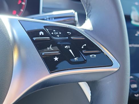 New 2026 Mercedes-Benz GLC 300 image 27