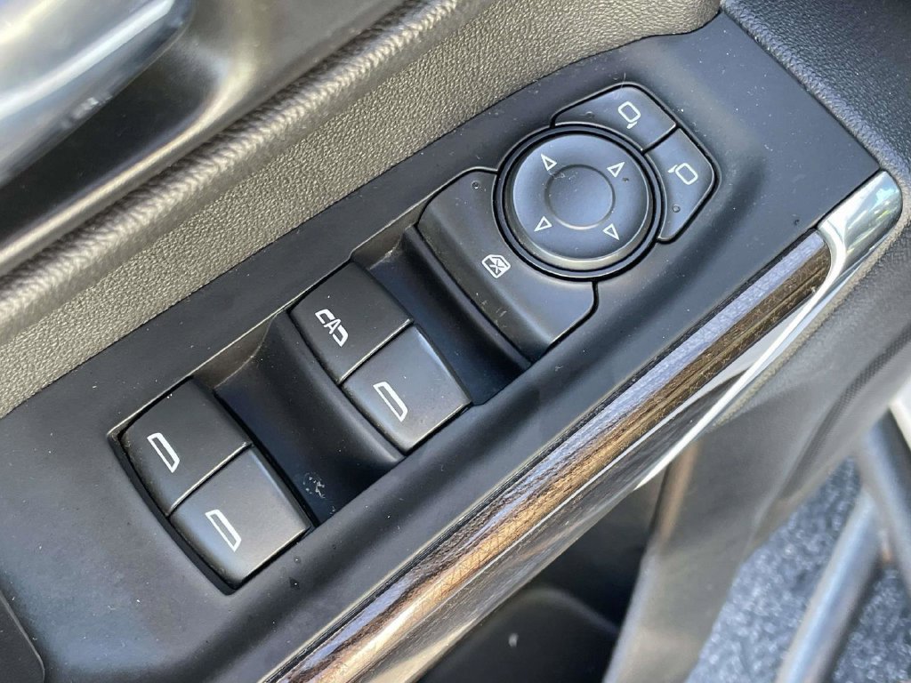 Used 2021 Chevrolet Silverado 1500 RST AWD/4WD image 21