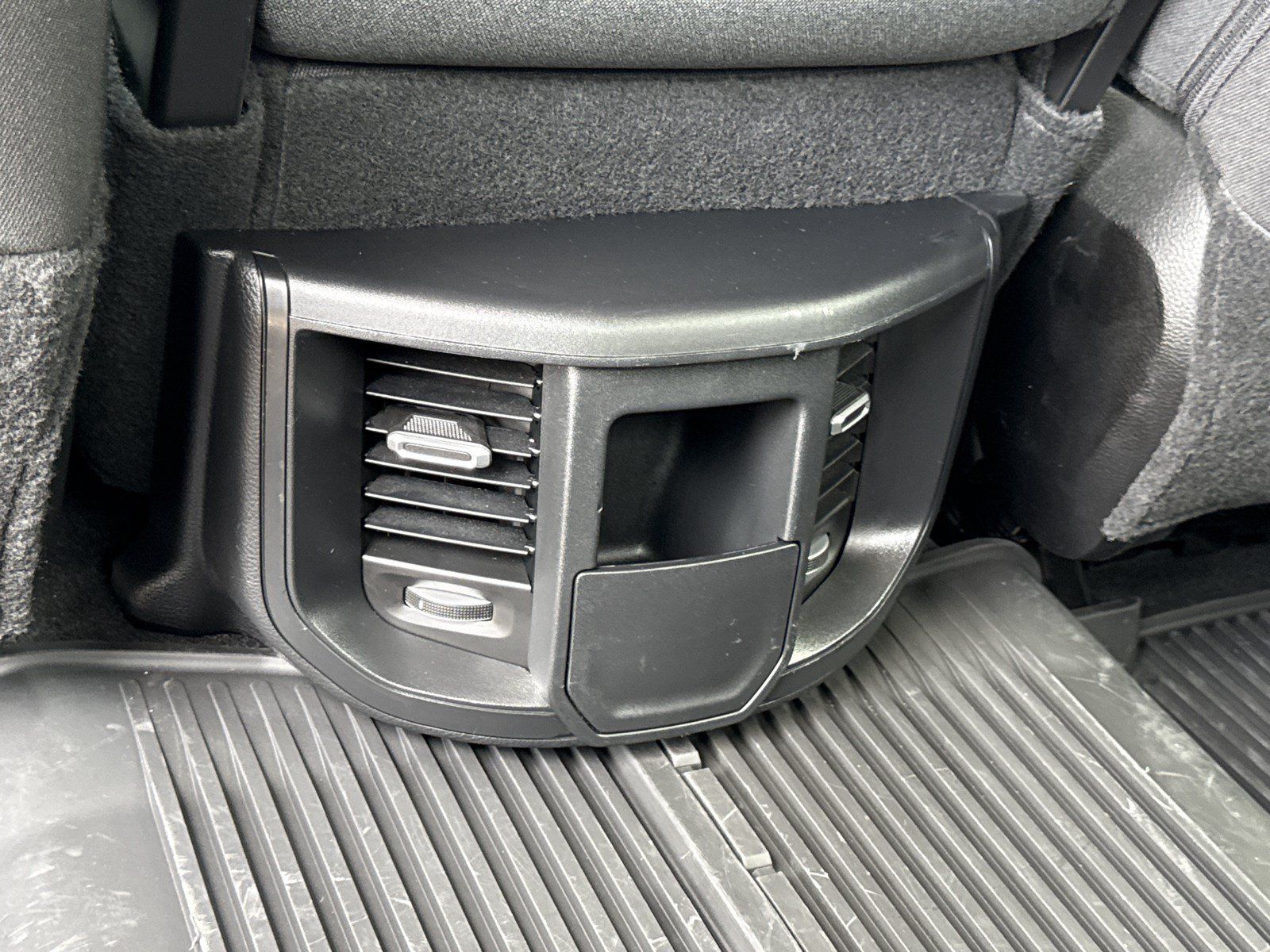 Used 2024 RAM 3500 Tradesman w/ Safety Group AWD/4WD image 17