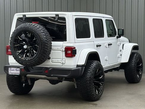 Used 2025 Jeep Wrangler Unlimited Sahara w/ Safety Group image 5